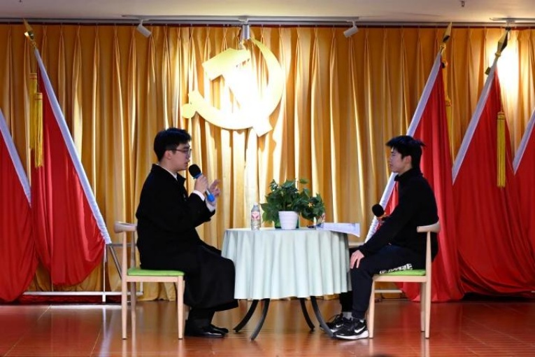 谈心谈话.jpg